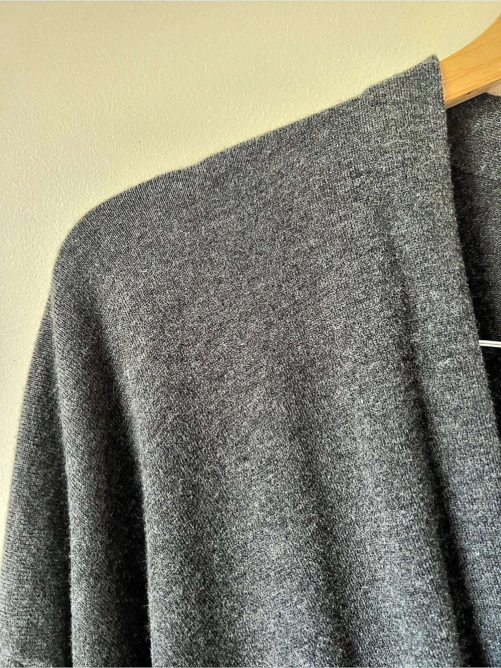 Chico's Graphite Heather Gray Cashmere-Blend Wrap Front Sweater Balletcore L - Picture 5 of 11